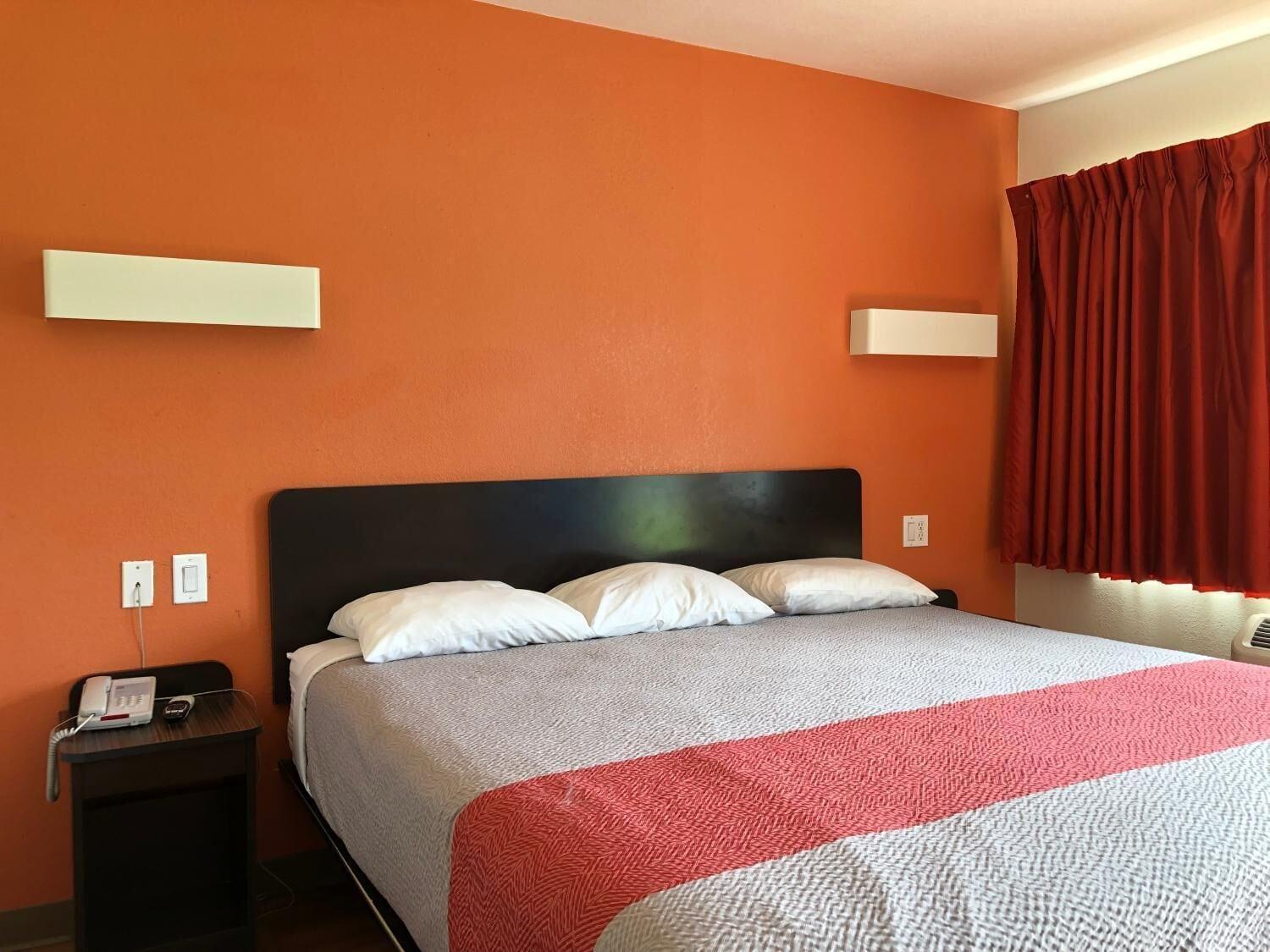 Motel 6-Clute, Tx Екстериор снимка