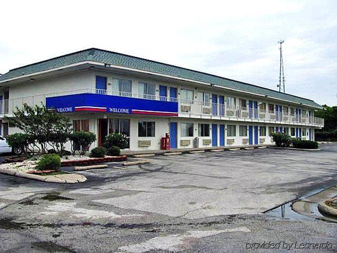 Motel 6-Clute, Tx Екстериор снимка
